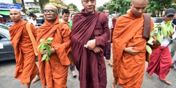 Myanmar: Monks Flee Temples As Fighting Intensify