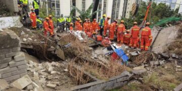 China: 20 Trapped After Blast Collapses Building