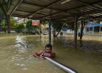 Malaysia: Flood Displace 12,000 People