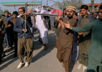 Mob Stones Mentally Ill Man To Death In Pakistan