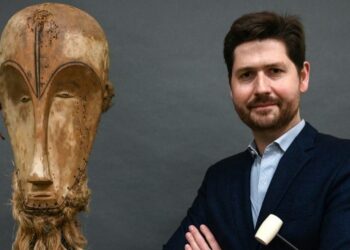 African Mask Sold For 4.2 Million Euros In France Despite Protest