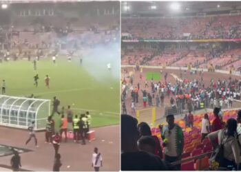 VIDEO: Super Eagles Supporters Invade Pitch, Vandalise Stadium Facilities After Draw Against Ghana