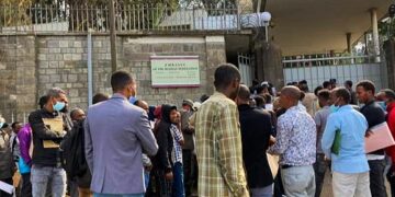 Ethiopians Queue At Russia Embassy To Enlist For War