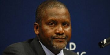 Nigeria Businessman, Aliko Dangote Allegedly Broke, Unable To Complete Refinery By 2023 – Report