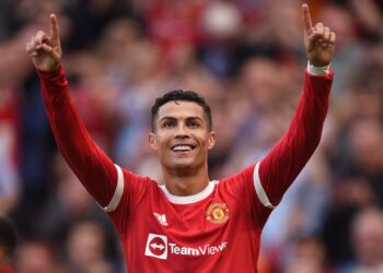Erik ten Hag Keen To Keep Ronaldo At Manchester United