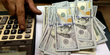 Dollar Could Plunge To 11-Year Low In ‘Structural’ Crash, Deutsche Bank Cautions