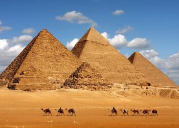 Egypt Arrests 13 Teenage Boys For Harassing Tourists