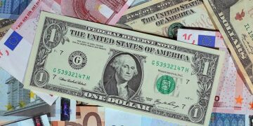 Euro Hits 20-year Low As Russia Halts Gas Supplies To Europe