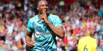 Watch Nigeria’s Joe Aribo Score Maradona-like Goal Against Villarreal