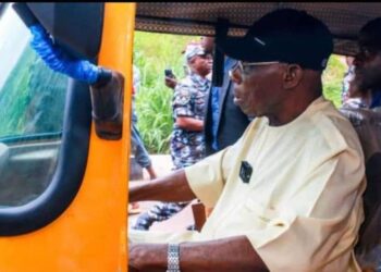 Nigeria: Former President Obasanjo Rides ‘Keke’ To Mark 85th Birthday