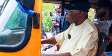 Nigeria: Former President Obasanjo Rides ‘Keke’ To Mark 85th Birthday