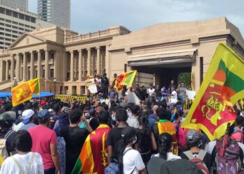 Sri Lanka: Protesters Storm President’s Office Over Economic Crisis, Demand Immediate Resignation