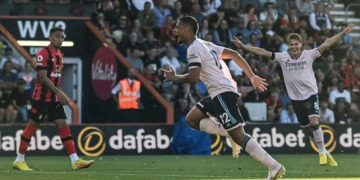 EPL: Nigerian Stars Outsmart Each Other, As Arsenal Move To Top Of Table