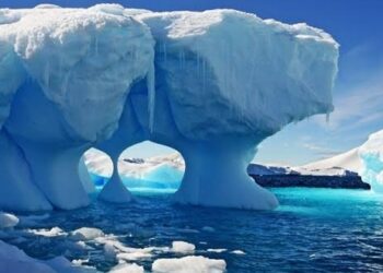 Climate Change: Researchers Warn of Melting Antarctic Ice Sheet