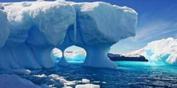 Climate Change: Researchers Warn of Melting Antarctic Ice Sheet