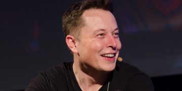Elon Musk’s Starlink Offers Iranians Uncensored Internet Access