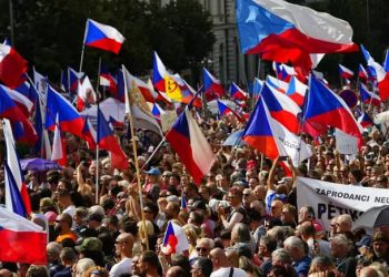 Czech Republic: Thousands Protest Increasing Cost Of Electricity, Gas, Call For Prime Minister’s Resignation