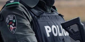 Police Orderly, Not Mai Guard! 