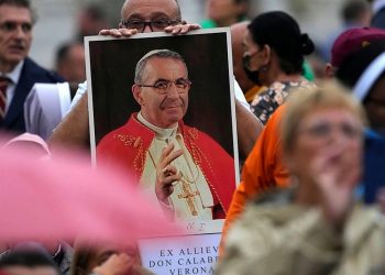 Pope Francis Beatifies ‘Smiling’ John Paul I