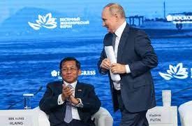 Putin Meets Myanmar Junta Chief, Applauds Positive Ties