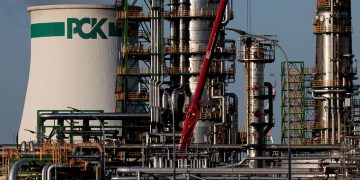 German Govt Takes Control Of 3 Russian-owned Oil Refineries