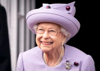 Queen Elizabeth II Placed Under Medical Examination After Doctors Raise Concern Over Her Health