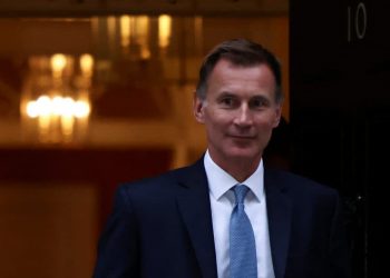 UK Finance Minister Vows To Win Back Financial Market Trust