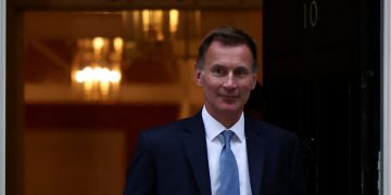 UK Finance Minister Vows To Win Back Financial Market Trust
