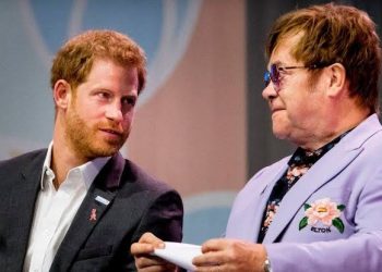 Prince Harry, Elton John Sue UK Paper Group Over ‘Privacy Breach’