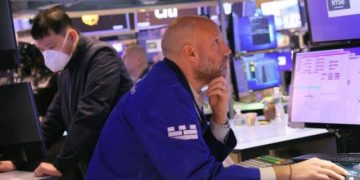 China Shares Slide In US As Xi Starts Historic Third Term
