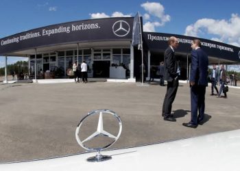 Mercedes-Benz To Sell Shares In Russian Subsidiaries To Local Investor