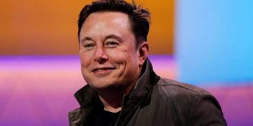 Elon Musk Seals $44bn Twitter Acquisition Deal, Fires CEO, CFO For “Misleading” Him