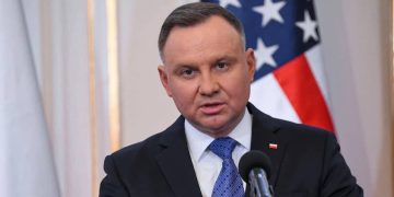 Poland To Impose Charges On Ukrainian Refugees For Food, Accommodation From Next Year