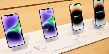 Apple’s iPhone Production Hit By China Covid Lockdown
