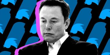 Elon Musk Warns That Twitter Could Go Bankrupt, As Top Executives Leave