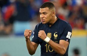 France First To Reach Knockout Stage In Qatar, Lewandowski Nets Maiden World Cup Goal