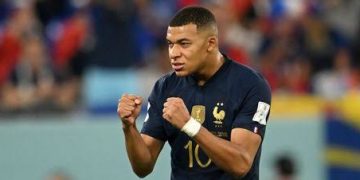 France First To Reach Knockout Stage In Qatar, Lewandowski Nets Maiden World Cup Goal