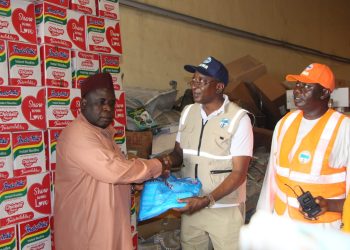 NiDCOM -NAPAC Present Relief Materials To NEMA For Flood Victims
