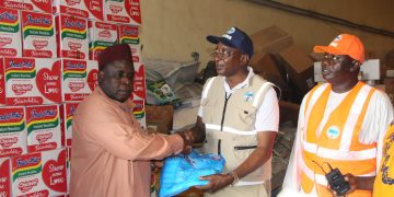 NiDCOM -NAPAC Present Relief Materials To NEMA For Flood Victims