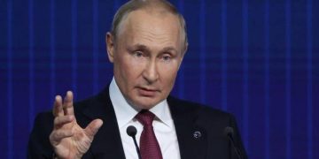 Kremlin Kicks Against Price Cap On Russian Oil By EU