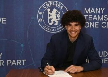 Nigerian Teenage Goalkeeper Strikes First Chelsea Professional Deal as Two Compatriots Join Arsenal Training Camp