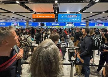 UK: Authorities Urge Passengers To Reconsider Plans As Airport Workers Insist On Strike