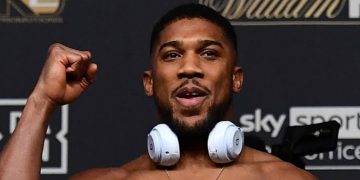 Joshua Set For Boxing Return, Part Ways With Coach