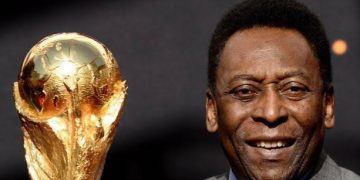 Pele To Spend Christmas In Hospital As Health ‘Worsens’