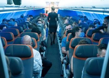 US Considers Airline Wastewater Testing As COVID Surges In China