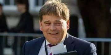 British MP Suspended Over COVID Vaccine Comments