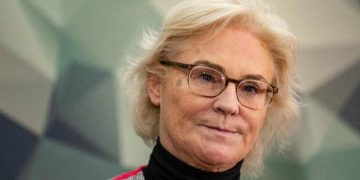 Germany: Defence Minister Quits As Berlin Mulls Increased Military Support For Ukraine