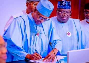 Nigeria: President Buhari Signs 2023 Budget Of N21.83trn 
