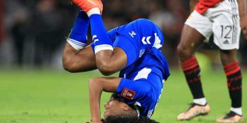 Iwobi Suffers Injury As Manchester United Send Everton Out Of FA Cup