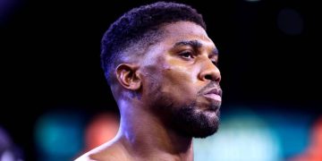 Joshua Hires New Trainer, Relocates To US Ahead Of April Bout